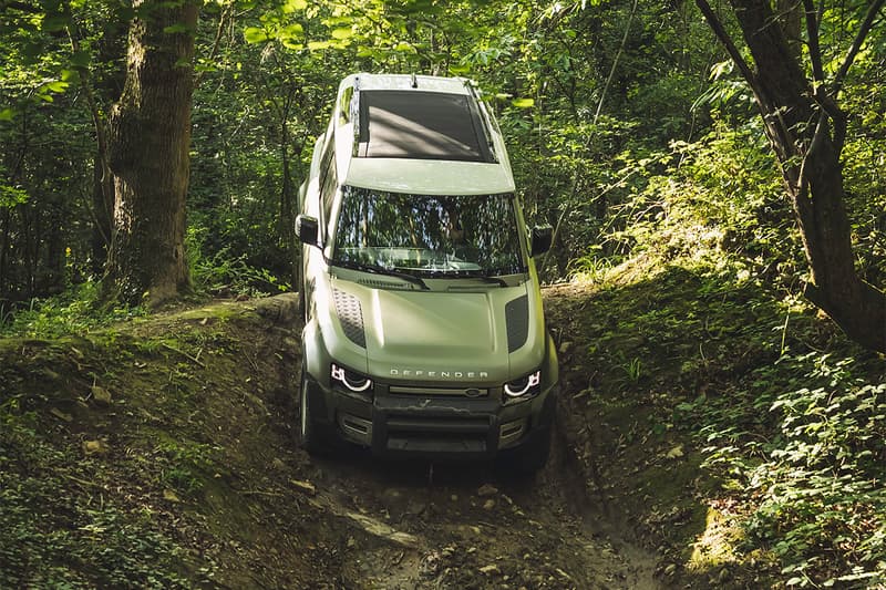 랜드로버의 대표 SUV, ‘올 뉴 디펜더 90’ 국내 공식 출시, 오프로더
