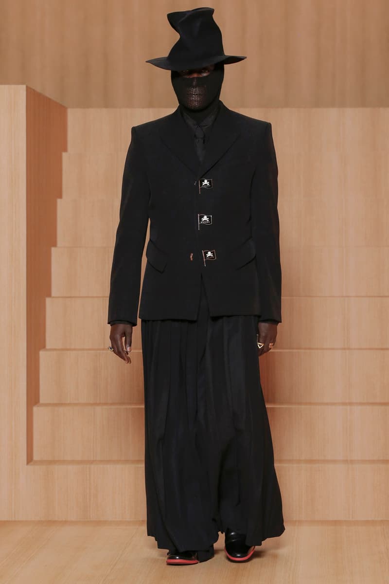 루이 비통 2022 SS 컬렉션 패션 쇼 ‘아멘 브레이크’, 봄 여름, 버질 아블로, 즈자, 우탱 클랜