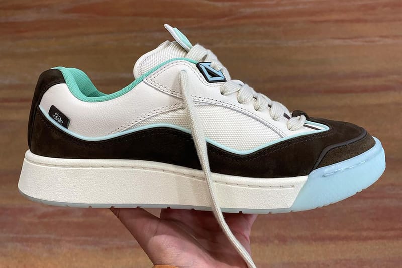 트래비스 스콧 x 디올 협업 스니커 B713 라인업 살펴보기