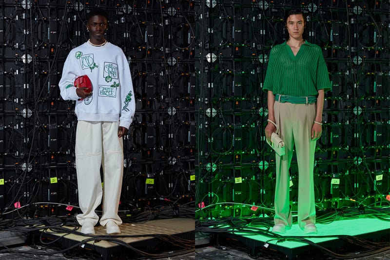 벨 에포크 시대와 현재를 아우르는 우영미 2022년 봄, 여름 컬렉션 공개