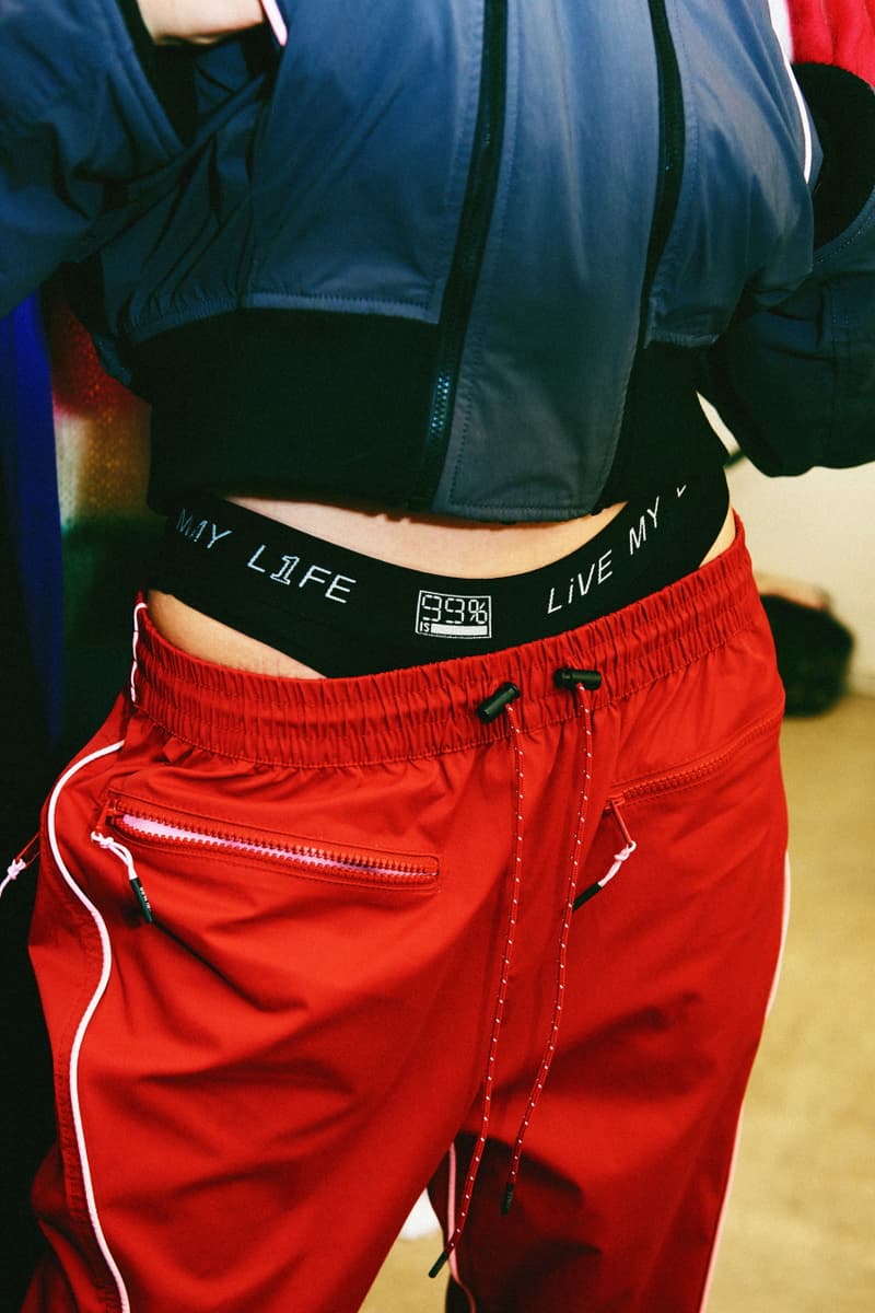 단독: 바조우의 99%IS- 컬렉션 vol.16 'OUR STORY WiLL BE HISTORY' 룩북 촬영 현장, 업사이드다운 신발끈, 액세서리