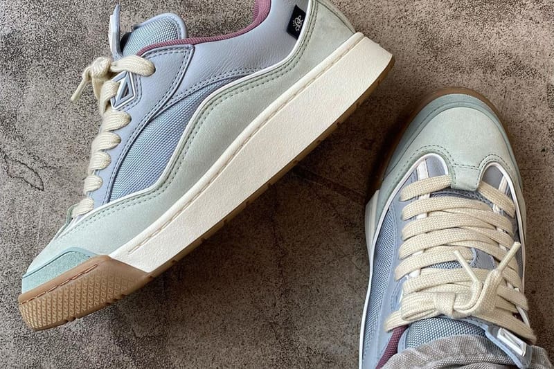 트래비스 스콧 x 디올 협업 'B713' 스니커 실착 모습 공개