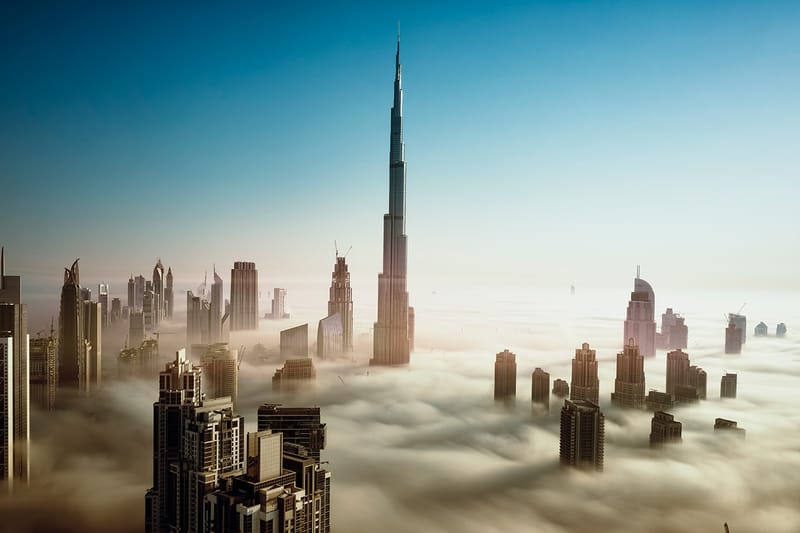 두바이에 '드론'을 활용한 인공 폭우가 내렸다