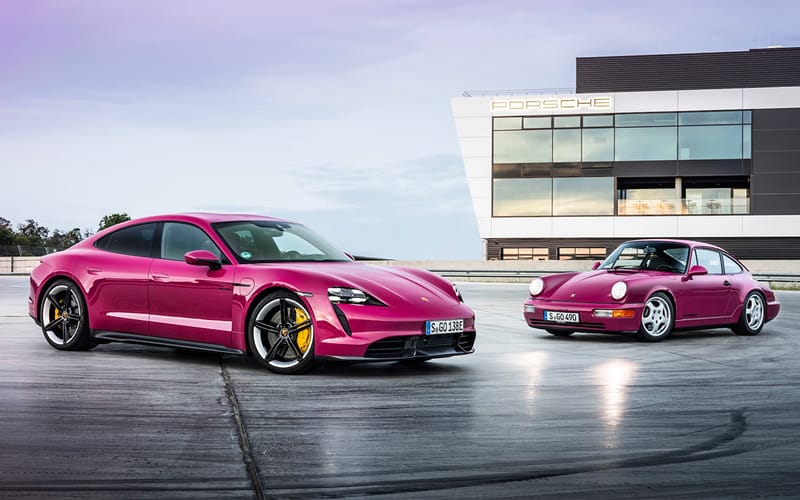 포르쉐의 최신 전기 스포츠카, 2022년형 '타이칸’이 공개됐다