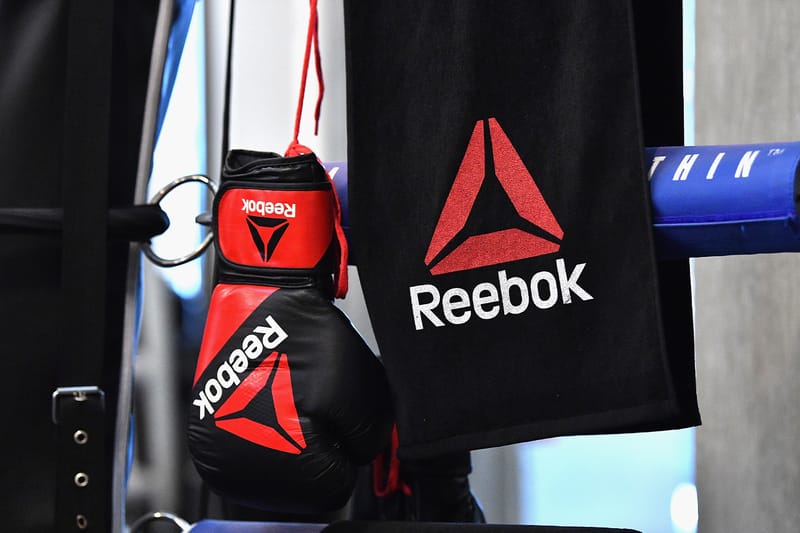 아디다스가 리복을 2조9천억 원에 매각한다