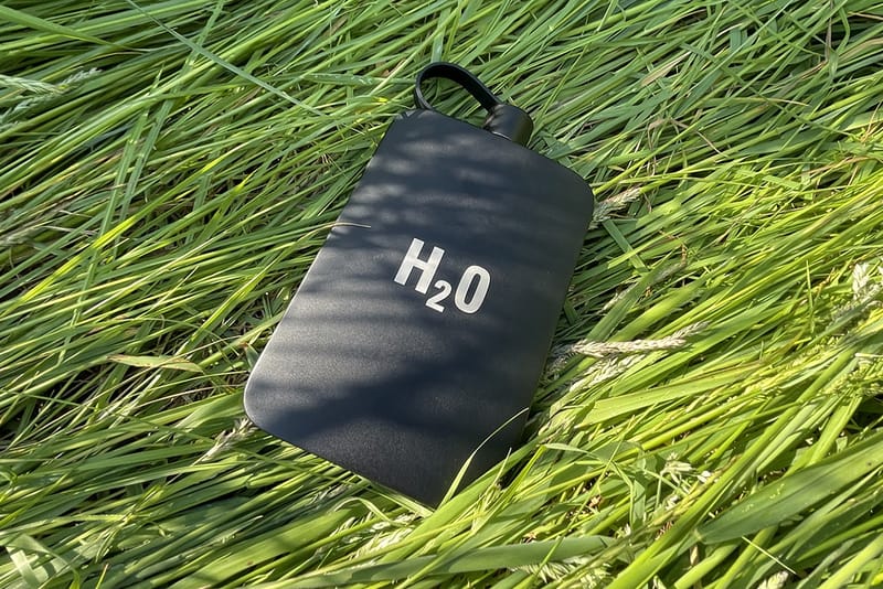 남들과 다른 텀블러 원한다면, 발렌시아가 'H2o 보틀'