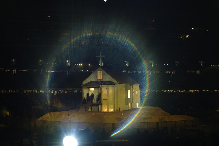 칸예 웨스트의 새 앨범 'DONDA'가 마침내 발매됐다