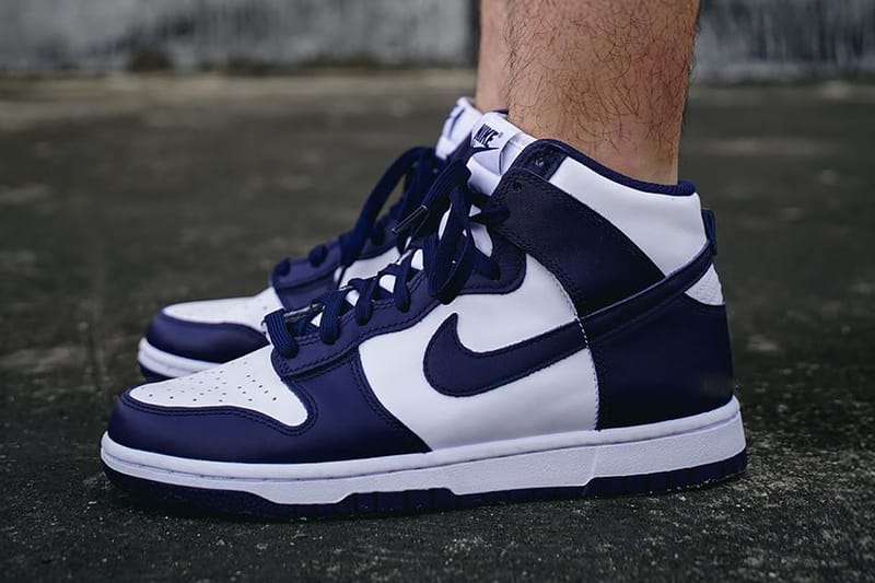 나이키 덩크 하이 '미드나잇 네이비' 실제로 신었을 때 모습은?