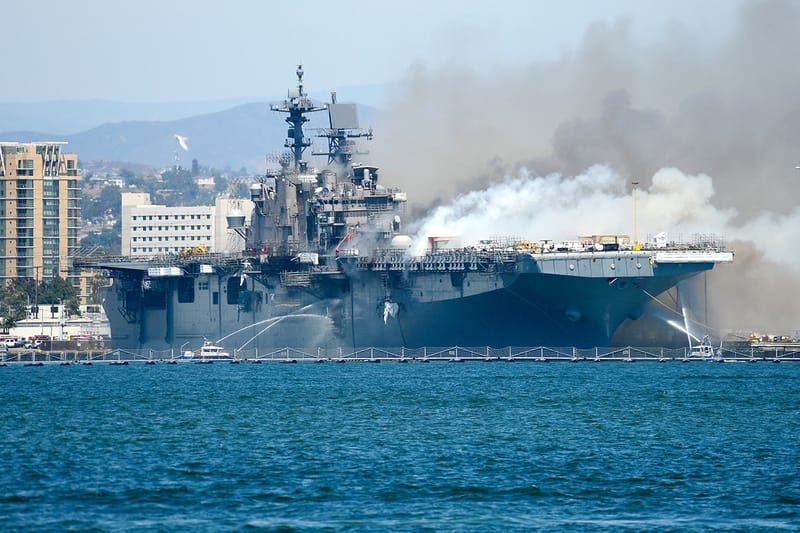 1조 원이 넘는 미국 항공모함이 불타버린 이유가 밝혀졌다