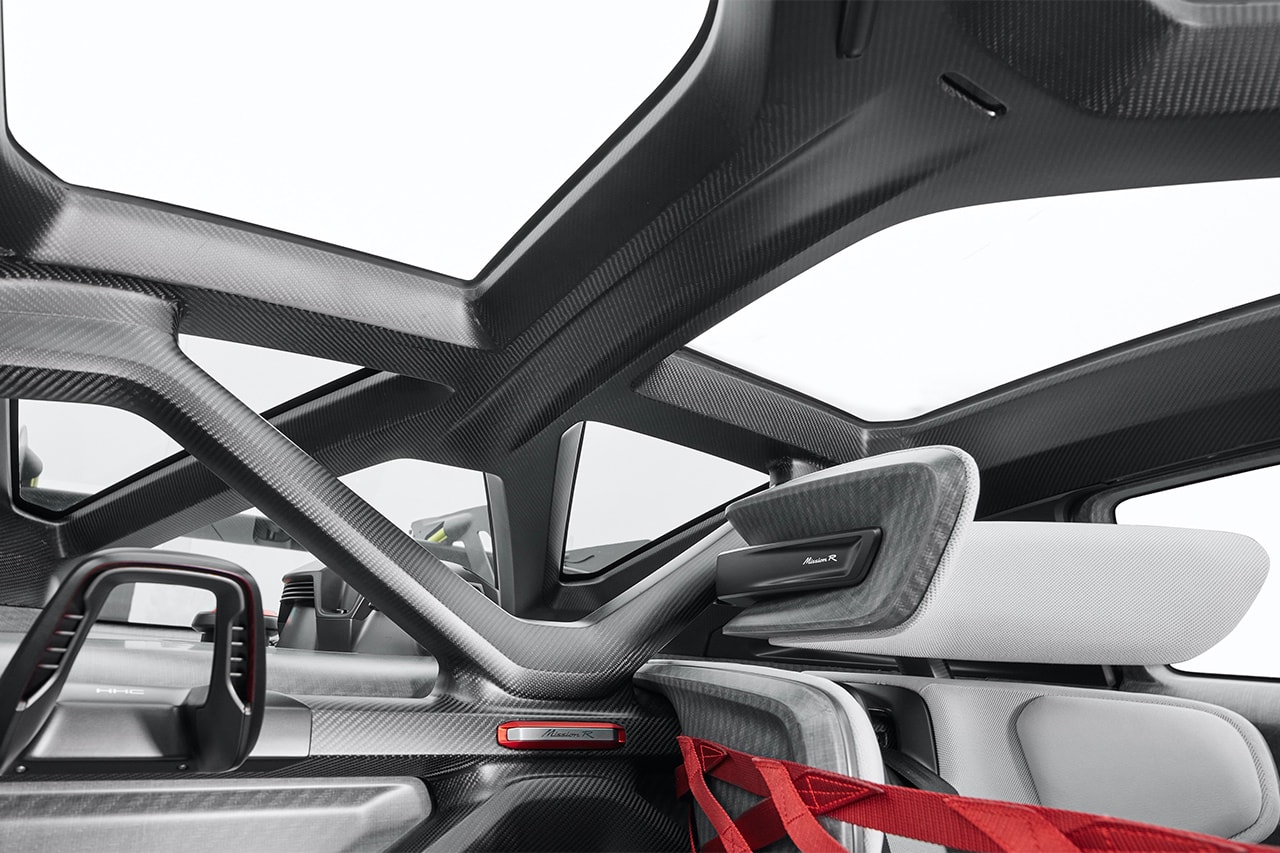 포르쉐의 전기 레이싱 콘셉트 카, ‘미션 R’ 디자인 및 스펙 공개, 독일 자동차 브랜드