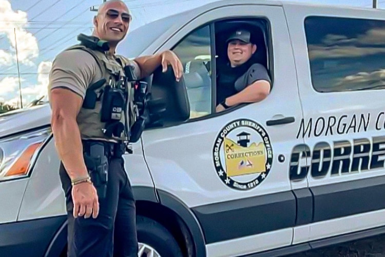 자신과 똑같이 생긴 도플갱어를 목격한 ‘더 락’ 드웨인 존슨의 반응은?