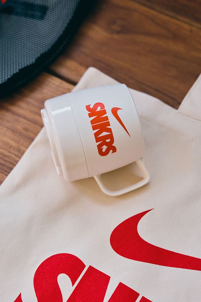 나이키 SNKRS 4주년 기념 '스페셜 드로우' 이벤트 개최, 스페셜 기프트, 응모, 미당첨자, 헬리녹스, 한정판