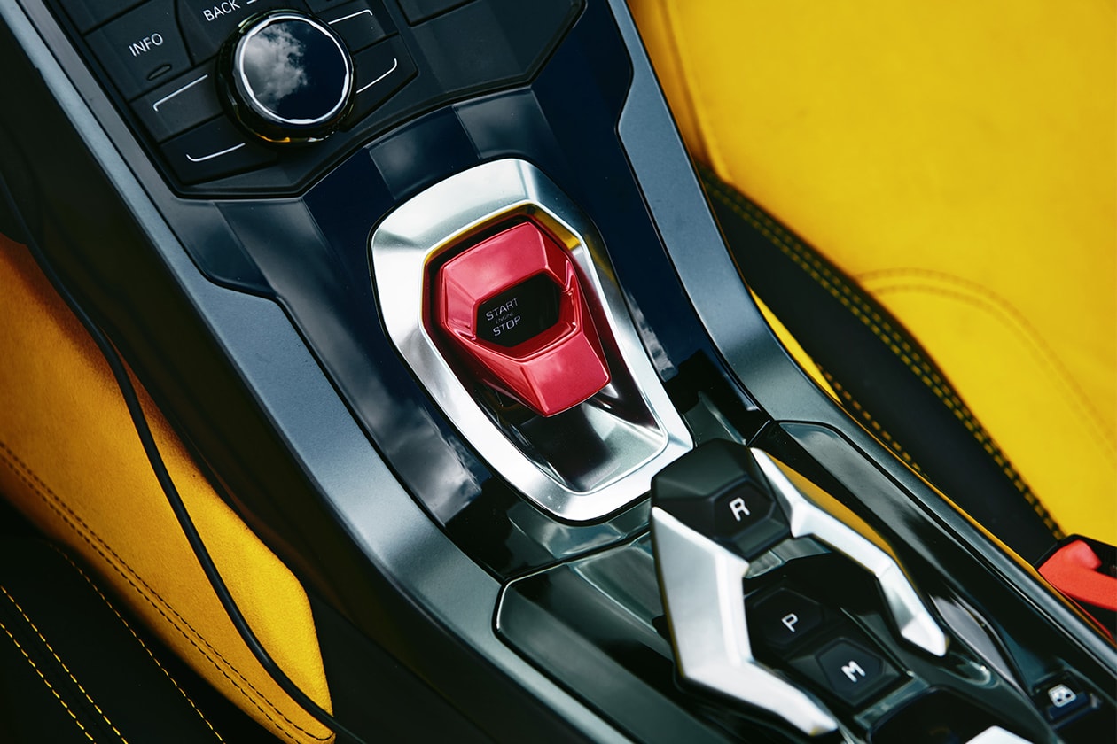 DRIVERS: 한요한 & 람보르기니 우라칸 스파이더, 슈퍼카, 저스트뮤직, 아벤타도르, 범퍼카, 300km, 초희귀종, 포르쉐, 718, 박스터, 슈퍼카