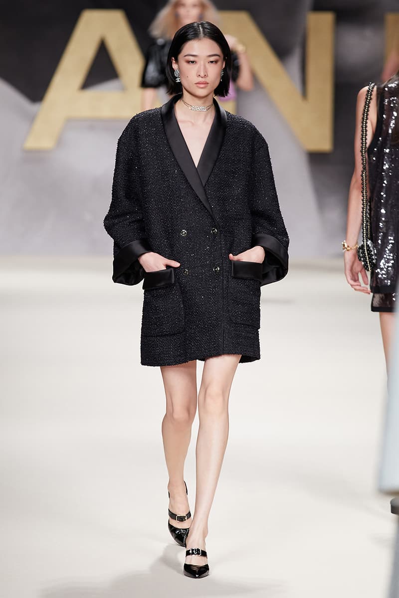 1980, 90년대의 완벽한 부활, 샤넬 2022 봄, 여름 컬렉션 쇼