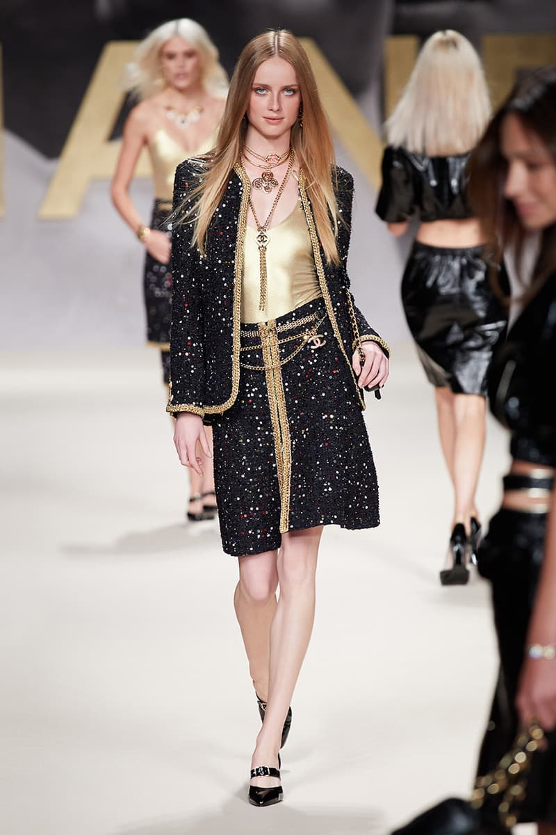1980, 90년대의 완벽한 부활, 샤넬 2022 봄, 여름 컬렉션 쇼