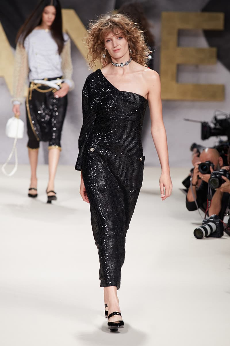 1980, 90년대의 완벽한 부활, 샤넬 2022 봄, 여름 컬렉션 쇼