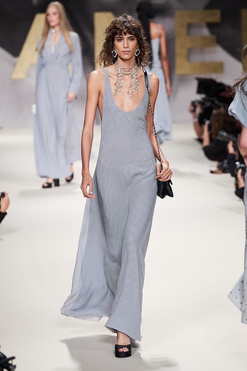 1980, 90년대의 완벽한 부활, 샤넬 2022 봄, 여름 컬렉션 쇼