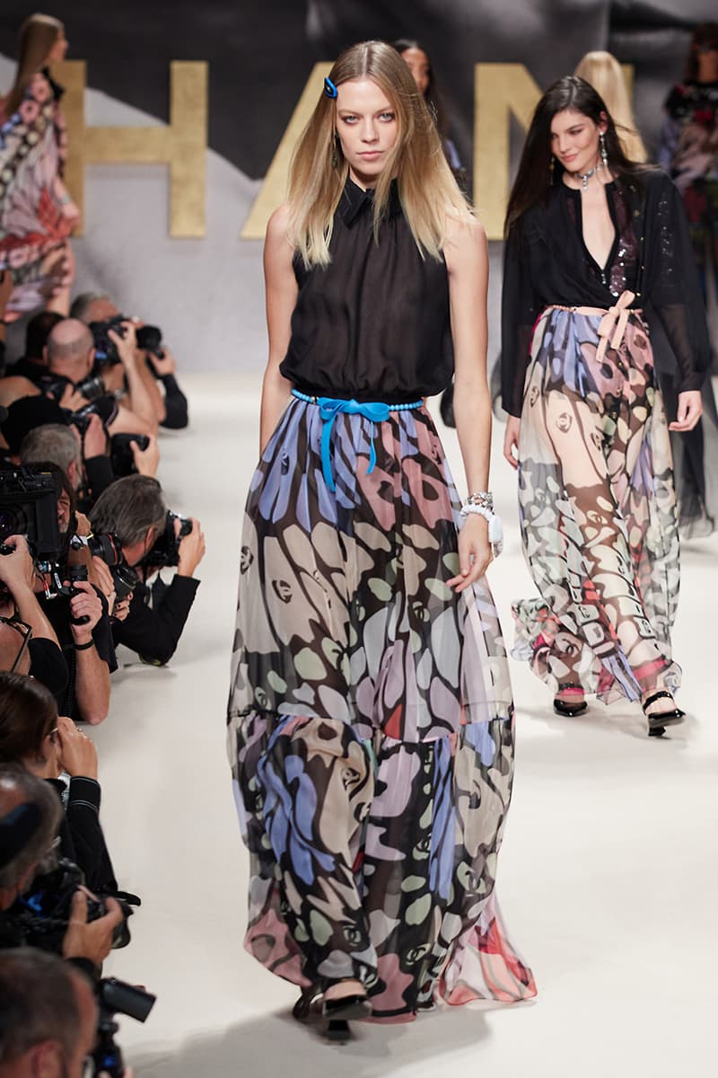 1980, 90년대의 완벽한 부활, 샤넬 2022 봄, 여름 컬렉션 쇼