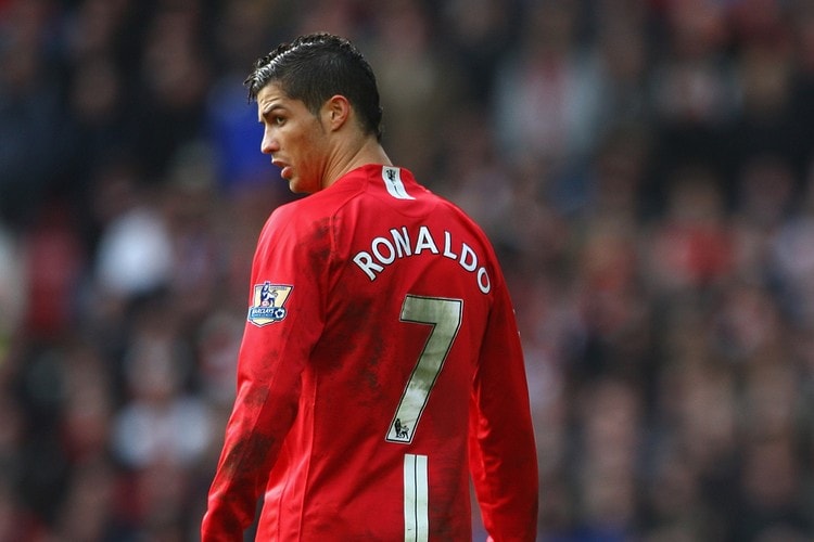 호날두의 벤틀리도 못 피했다, 주유소에서 7시간 대기하게 된 이유는?