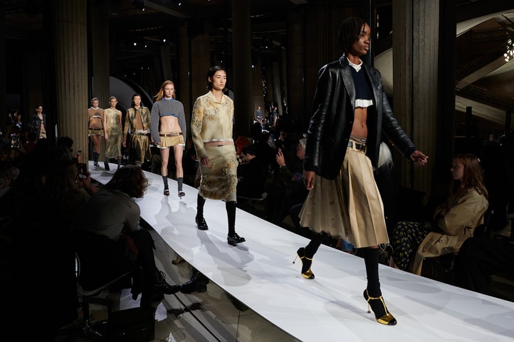 뉴발란스 협업 574 포함, 미우미우 2022 봄, 여름 런웨이 공개