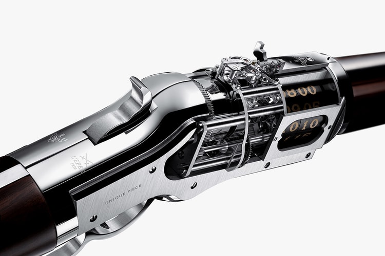 라이플과 똑같이 생긴 탁상용 시계, '골든 보이'가 공개됐다