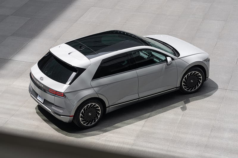 아우디, 포르쉐를 제치고 '2022 독일 올해의 차'로 선정된 국산차는?