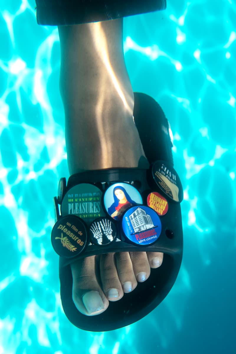 플레져스 x 크록스 협업 클로그 & 슬라이드 출시 정보, 슬리퍼, 플레저스