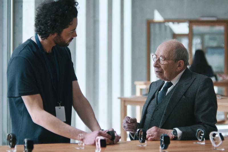 IWC의 전설적인 워치메이커 커트 클라우스와 스마트 워치의 만남