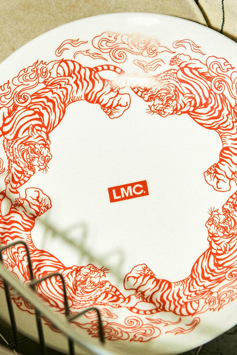 LMC의 2021 FW 굿즈 컬렉션, 러그, 캔들, 인형, 키링, 슬리퍼, 티슈 케이스, 쿠션, 접시, 플레이트, 수저 세트, 코스터, 텀블러