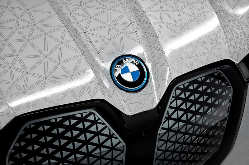 BMW, 마술처럼 자동차 외장 컬러 바꾸는 ‘iX 플로우’ 공개, CES 2022