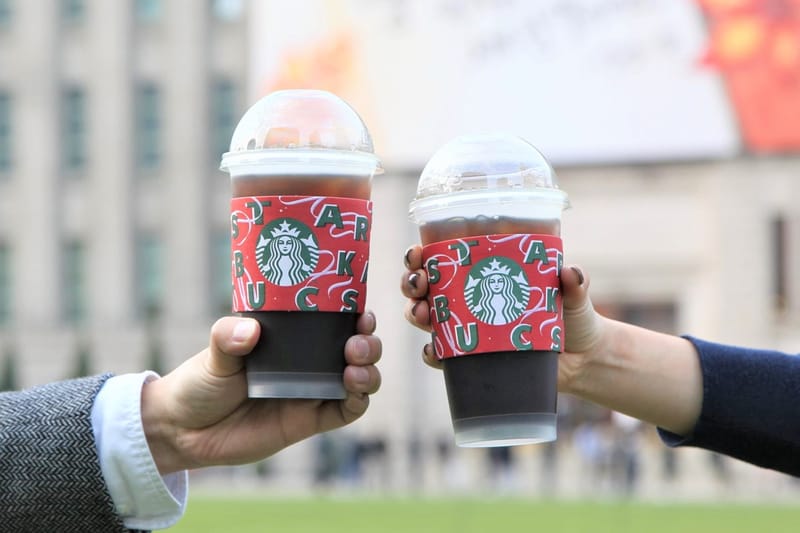 한국에 단 한 명, 스타벅스 '1년 무료 음료 쿠폰' 선물 받은 주인공은?