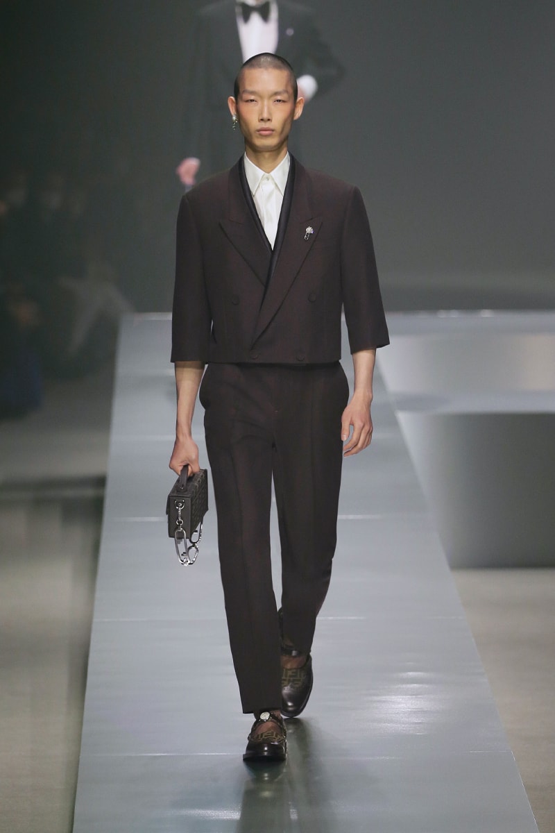 펜디 2022 FW 컬렉션 런웨이 살펴보기, 렛저, 가상자산, 크립토, 1920년대