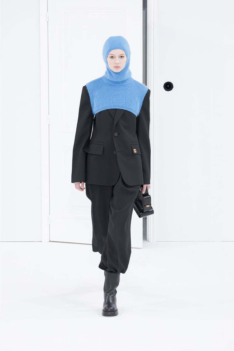 심플하면서 다층적인, 우영미 2022 FW 컬렉션 런웨이 살펴보기, 파리 패션위크