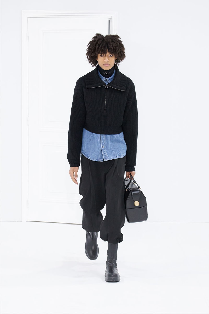 심플하면서 다층적인, 우영미 2022 FW 컬렉션 런웨이 살펴보기, 파리 패션위크
