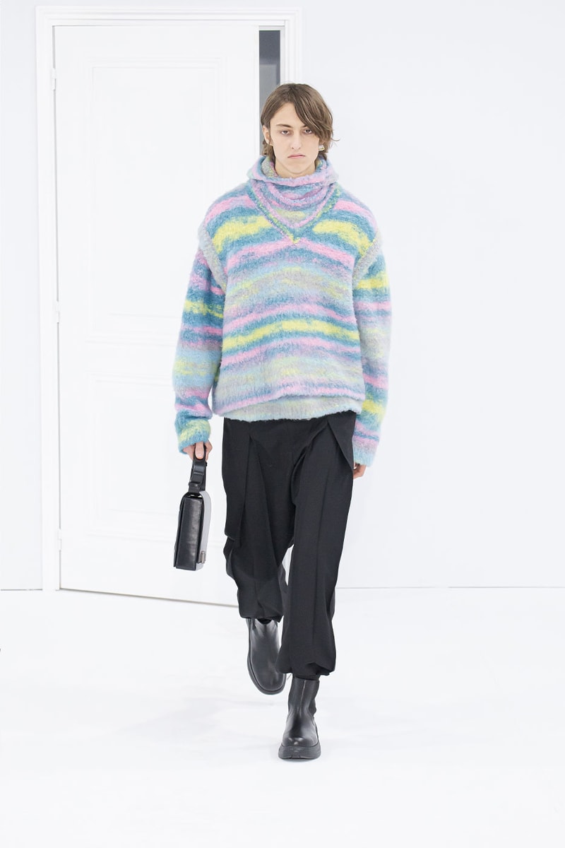 심플하면서 다층적인, 우영미 2022 FW 컬렉션 런웨이 살펴보기, 파리 패션위크