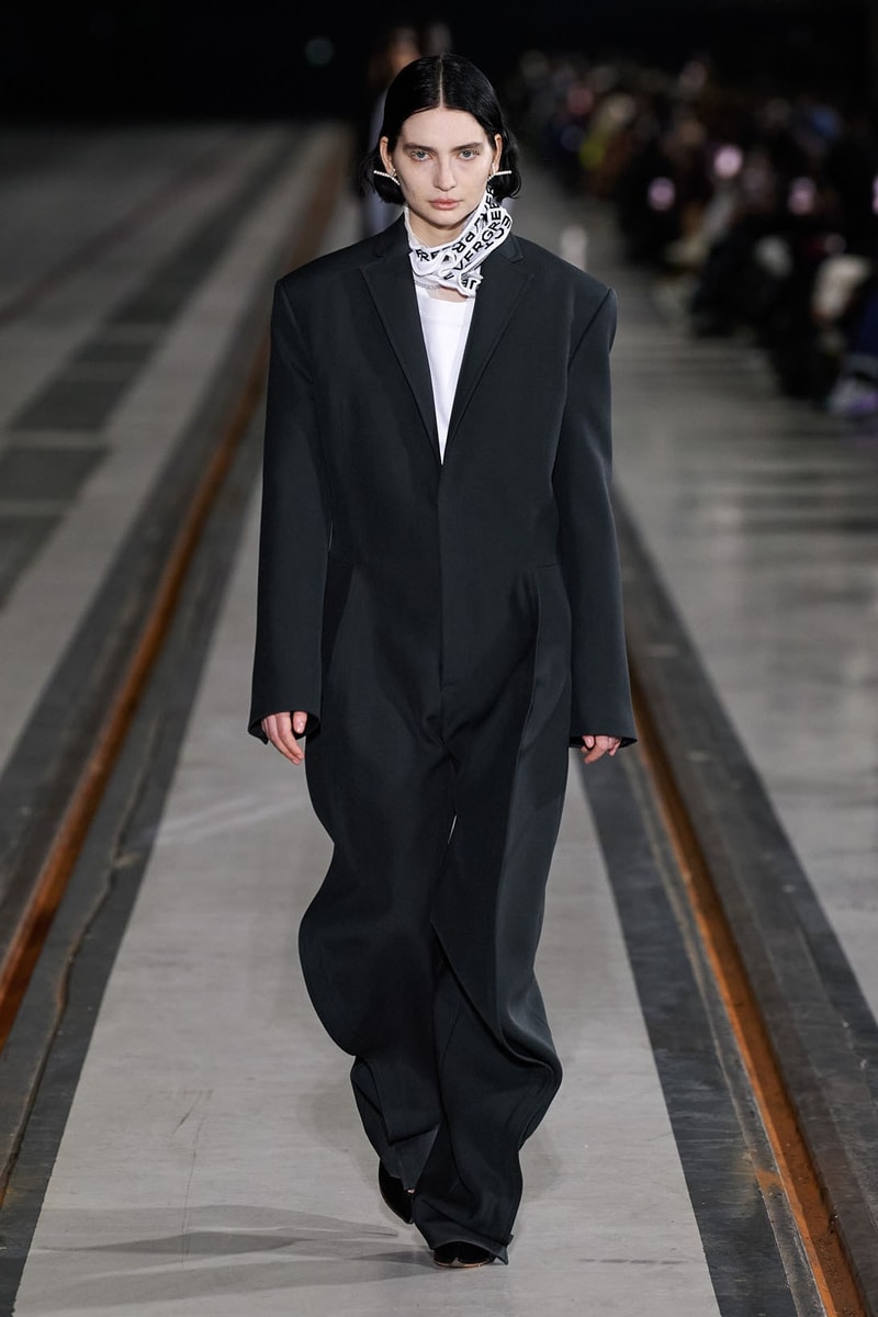 장 폴 고티에를 재해석한 와이프로젝트 2022 FW 런웨이 살펴보기, 글렌 마틴스, 파리 패션위크
