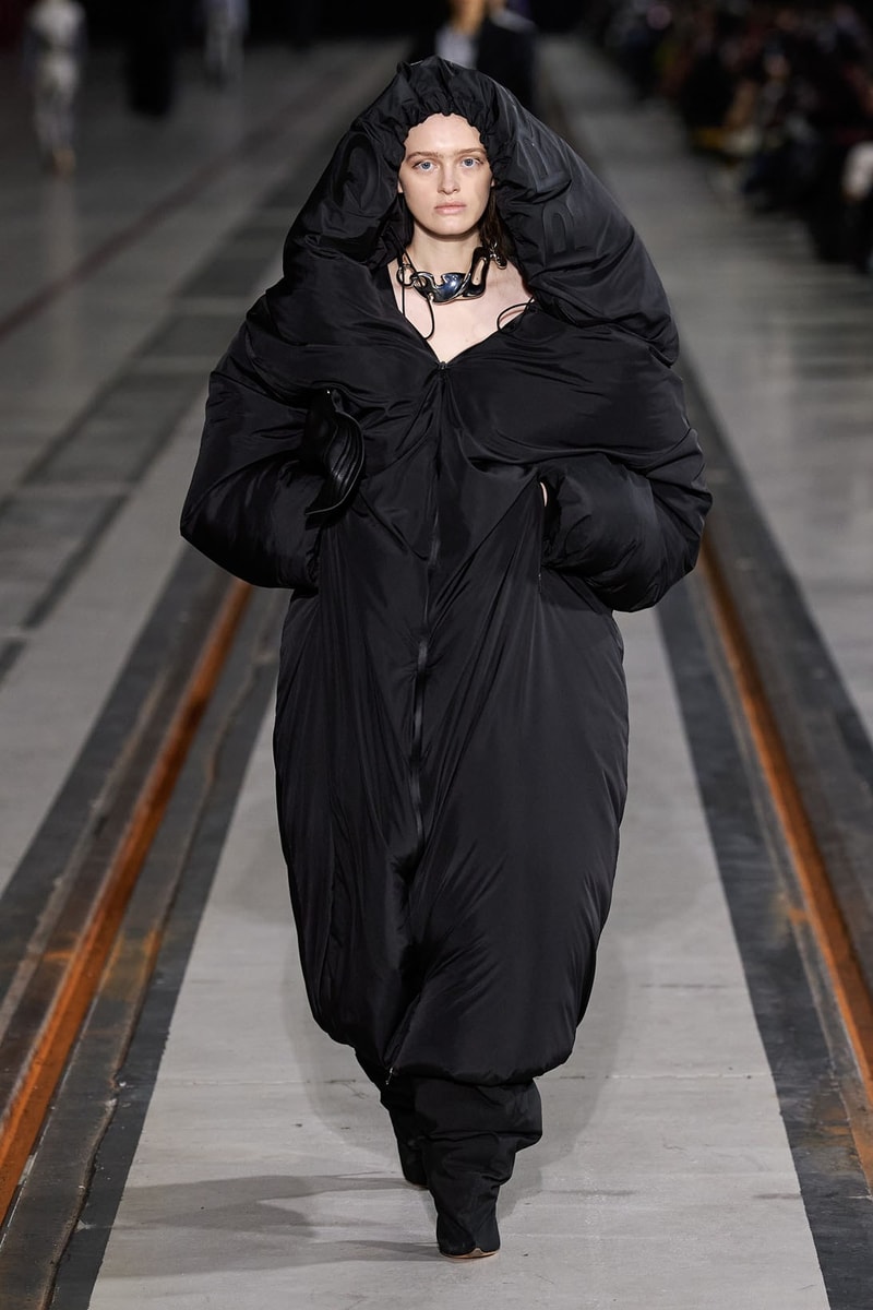 장 폴 고티에를 재해석한 와이프로젝트 2022 FW 런웨이 살펴보기, 글렌 마틴스, 파리 패션위크