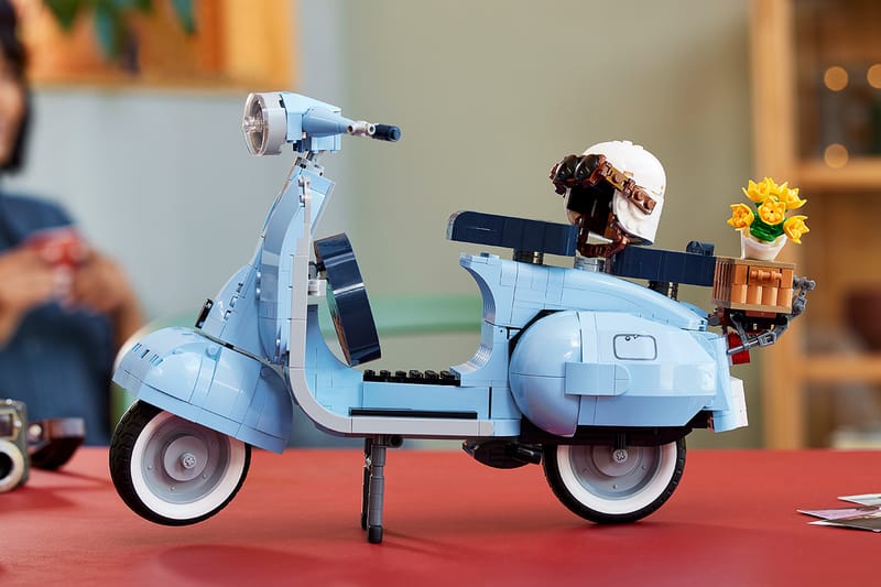 레고, 1960년대 디자인을 완벽 재현한 ‘베스파 125’ 세트 출시