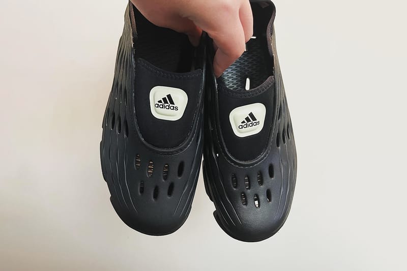 아디다스, 2023년에 이지 느낌 슬라이드 출시한다?