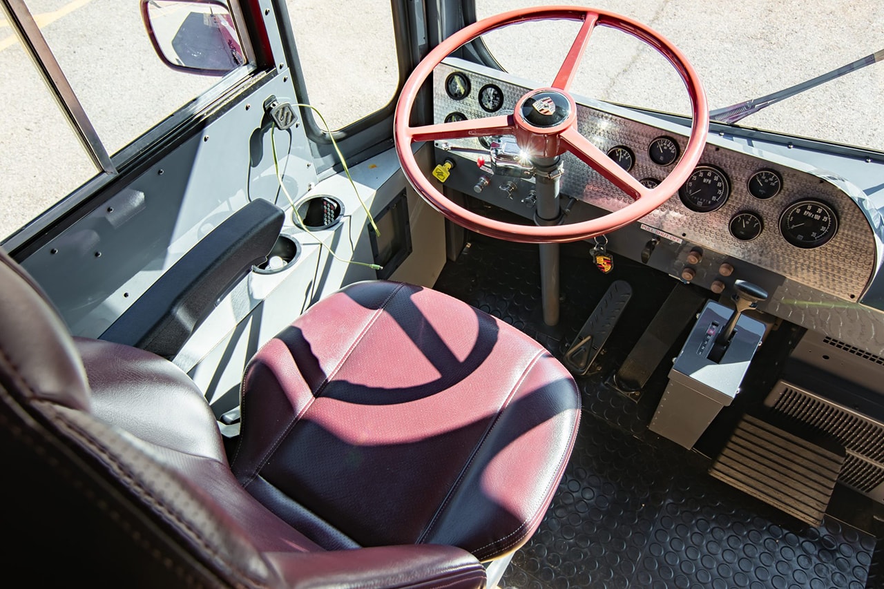 1963년형 ‘포르쉐 버스’가 경매에 올랐다, 브링 어 트레일러, 1963년형 길릭 모델 590 인클로즈드 홀러, 레이싱카, 빈티지카