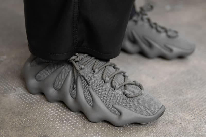 출시 임박, 아디다스 이지 450 ‘신더’ 실제 착용 이미지 공개, 이지 마피아