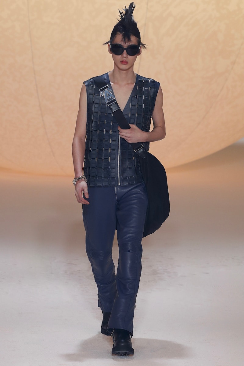 앰부시 2022 FW 컬렉션 런웨이, 윤 안, 버벌, yoon