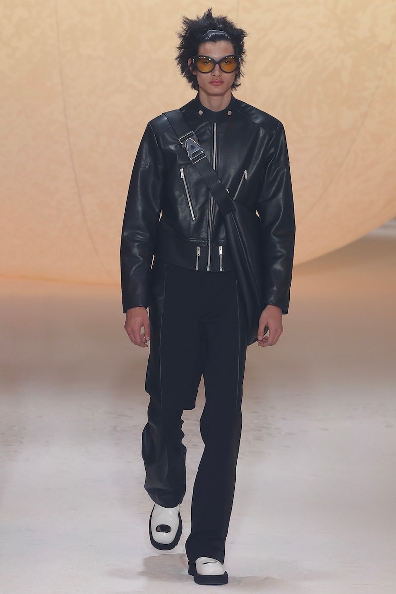 앰부시 2022 FW 컬렉션 런웨이, 윤 안, 버벌, yoon