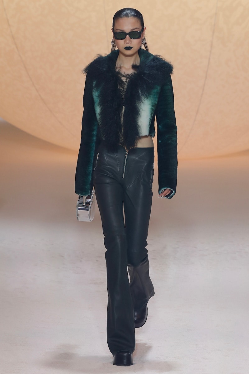앰부시 2022 FW 컬렉션 런웨이, 윤 안, 버벌, yoon