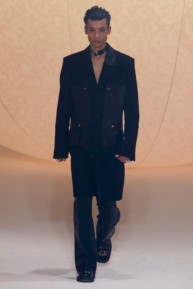 앰부시 2022 FW 컬렉션 런웨이, 윤 안, 버벌, yoon