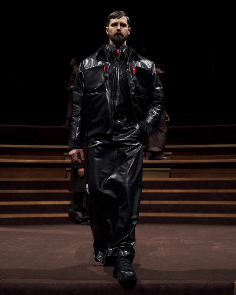 '영국스러움'을 담아낸, 버버리 2022 FW 컬렉션 런웨이, 코트, 체크, 리카르도 티시
