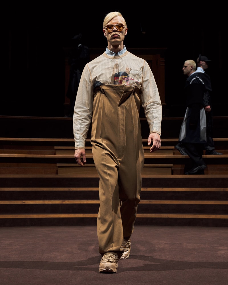 '영국스러움'을 담아낸, 버버리 2022 FW 컬렉션 런웨이, 코트, 체크, 리카르도 티시