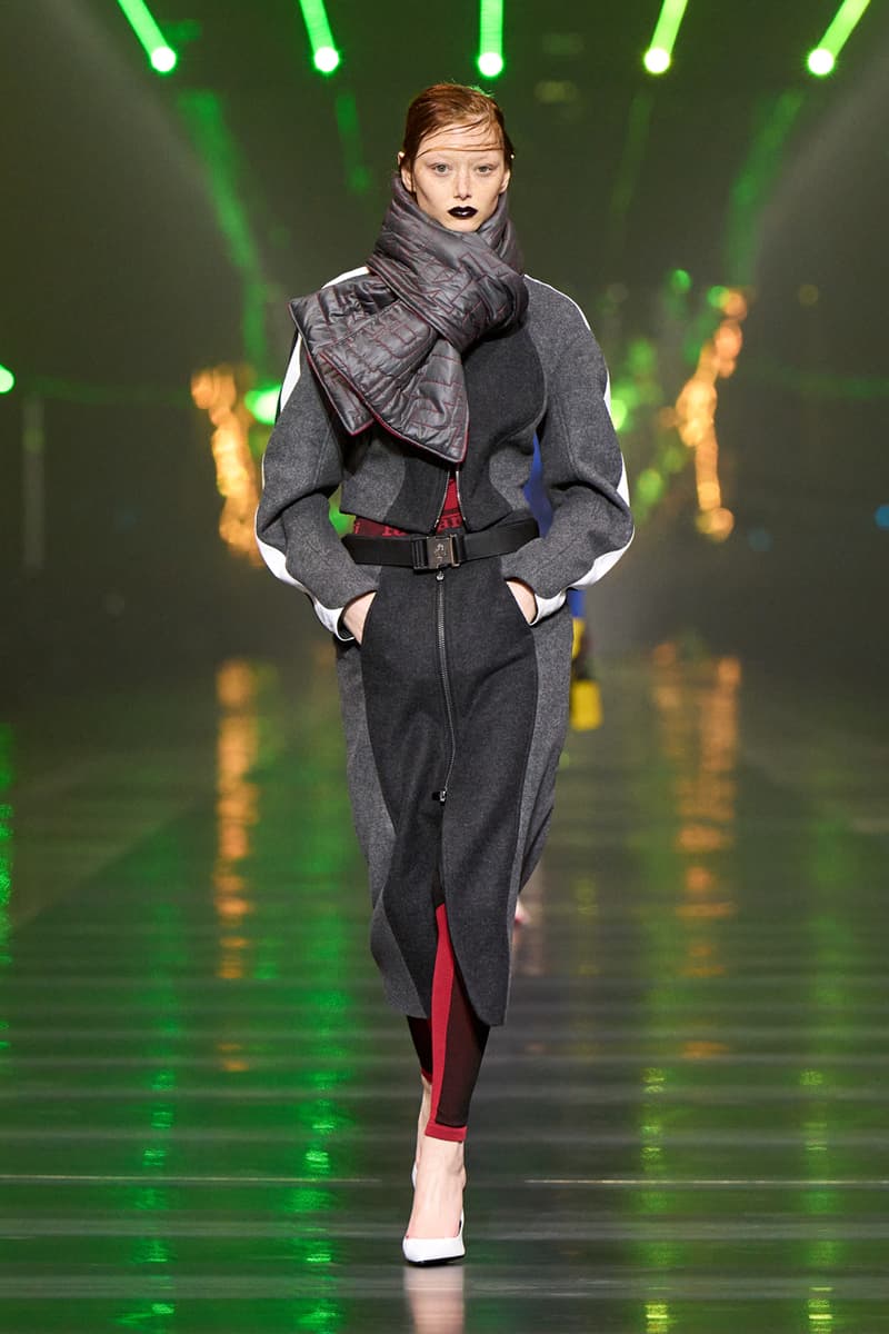 슈퍼카 브랜드의 패션은 어떤 모습? 페라리 2022 FW 컬렉션 런웨이, 로코 이안노네
