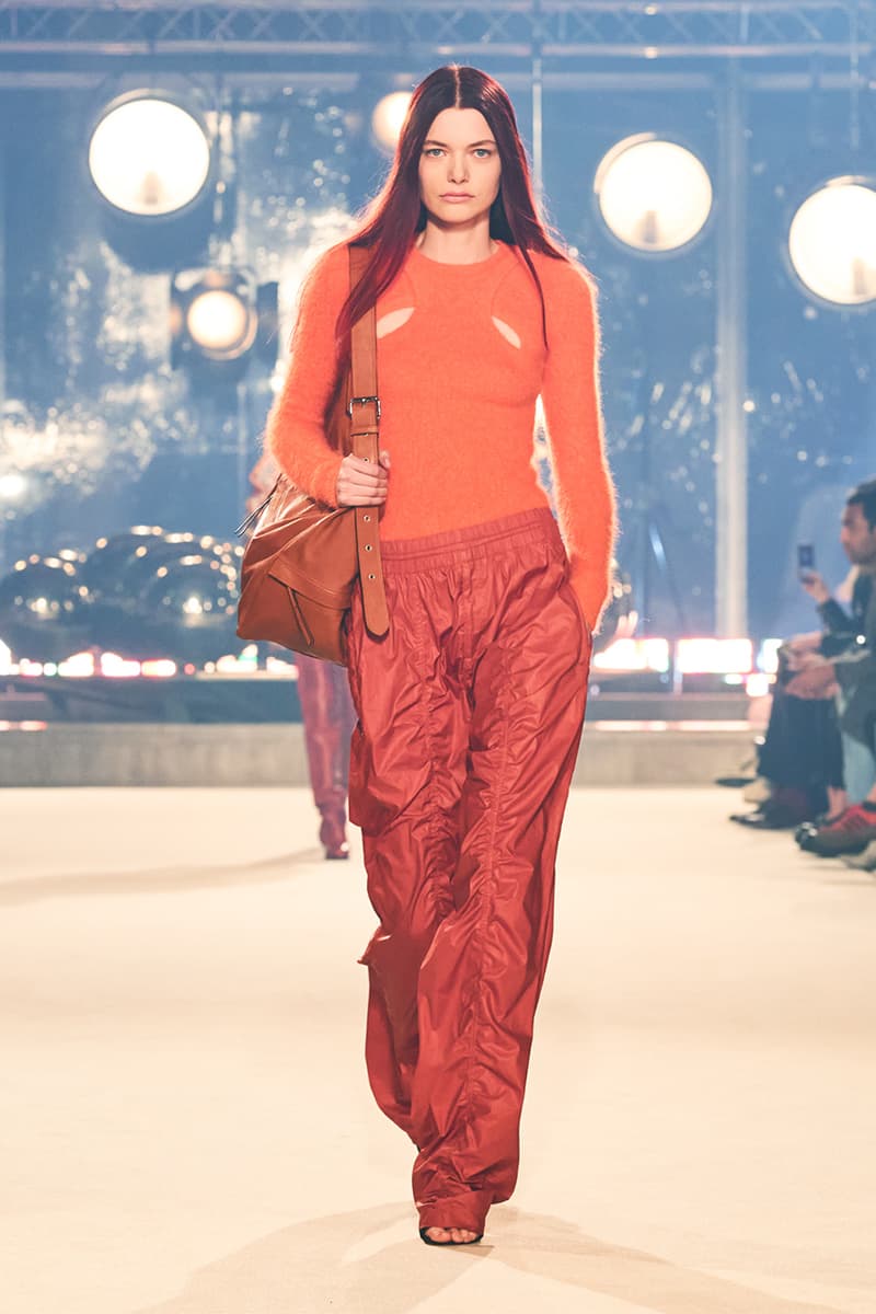 이자벨 마랑 2022 FW 컬렉션 런웨이 공개, PFW, 파리 패션위크, 프랑스 브랜드