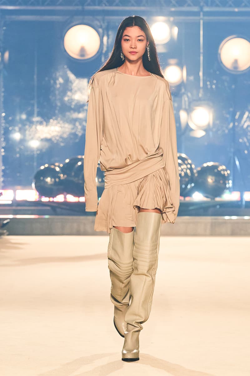 이자벨 마랑 2022 FW 컬렉션 런웨이 공개, PFW, 파리 패션위크, 프랑스 브랜드